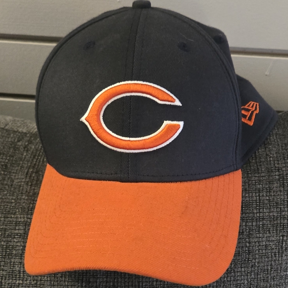 New Era Chicago Bears Fitted L/XL Cap with Orange Accents